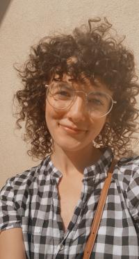 Photo of Elizabeth Hernandez, reporter for The Denver Post